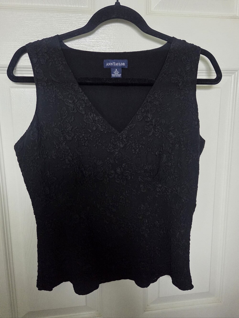 Ann Taylor black 100% SILK v-neck Tank Top elegant Whimsigoth contemporary 8